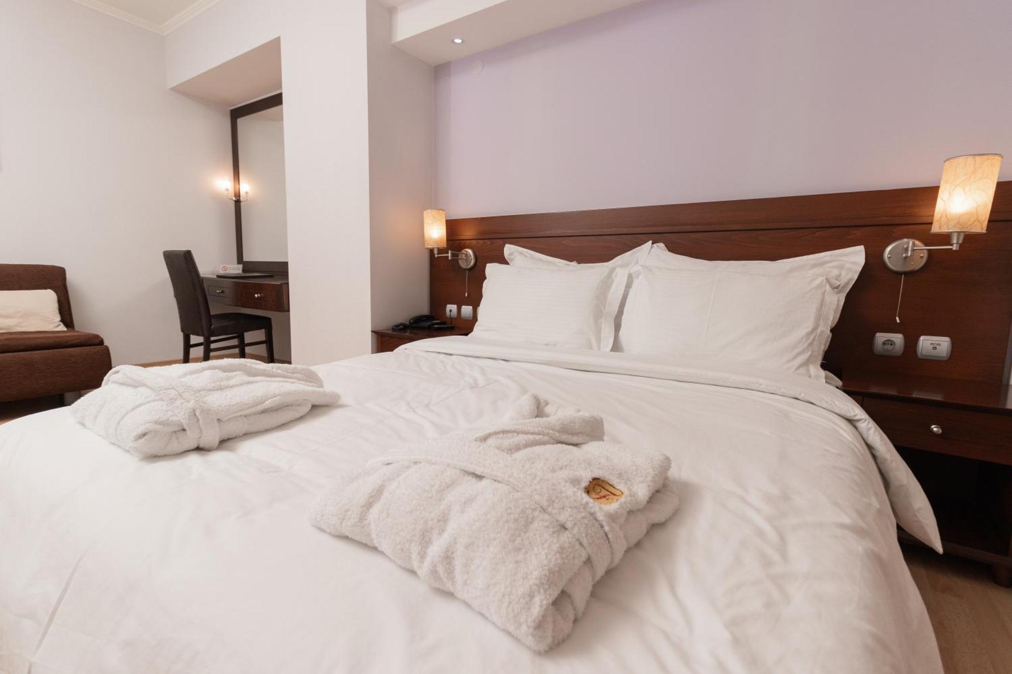 Flisvos Hotel Nafpaktos Esterno foto